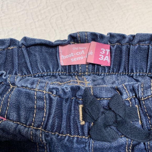3T (4/$20) Old Navy Boot Cut Denim Jeans - Picture 8 of 14
